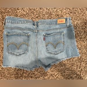Levi jeans shorts size 13